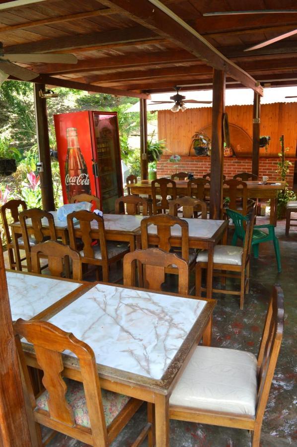 Ecohostal Palmares Del Rio Guachaca Exterior photo